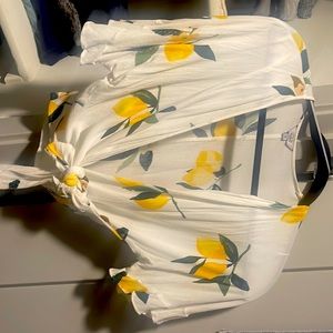Medium Rails midriff top never worn